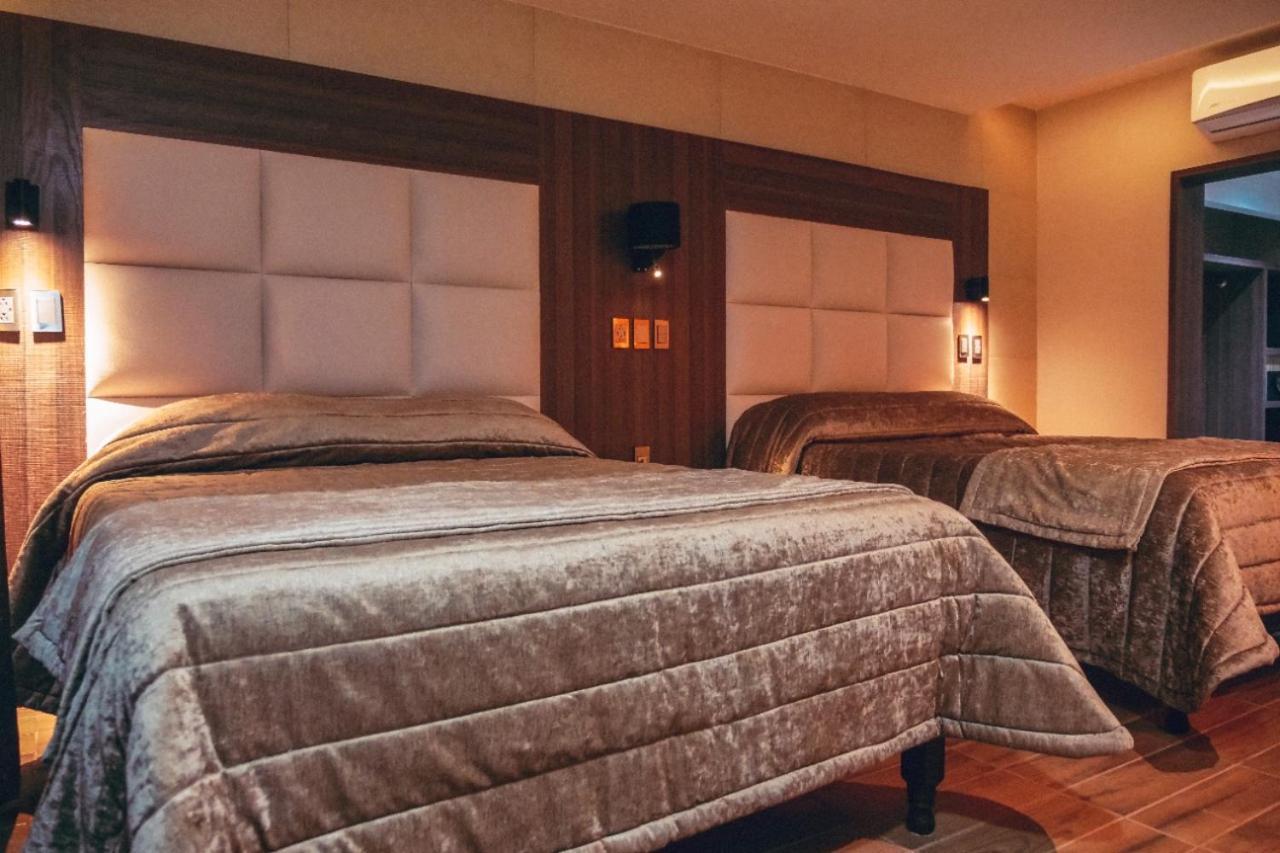 Kavia Meoqui Hotel&Suites Extérieur photo